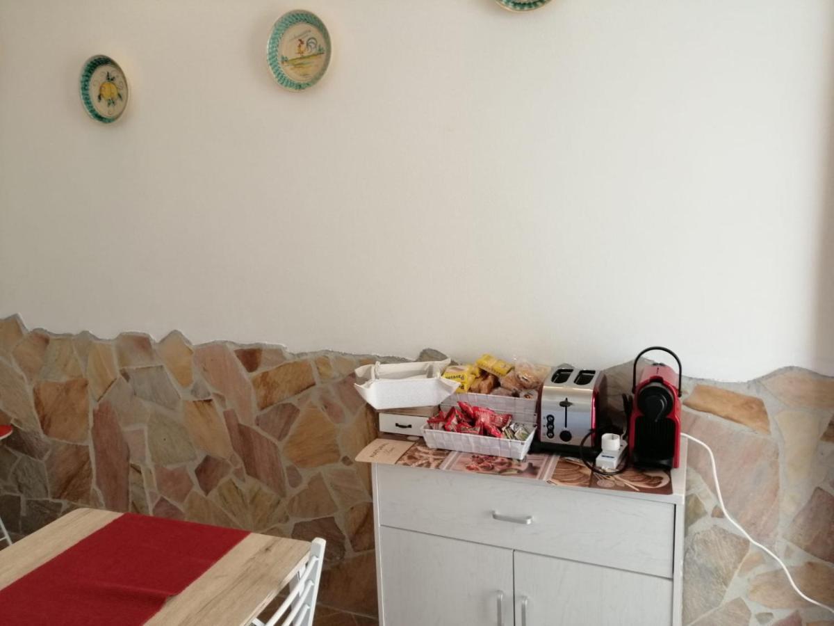 Villa Mondello Beach The House With Green Lawns Exterior foto